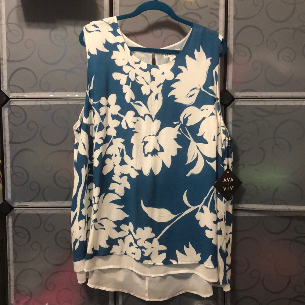 Ava & Viv Floral Sleeveless Top